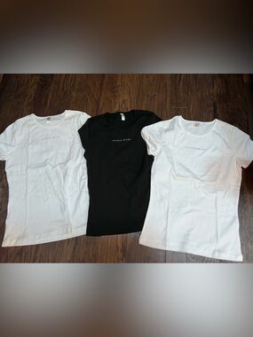 ANTONIO MELANI Short Sleeve Tee — White & Black Bundle